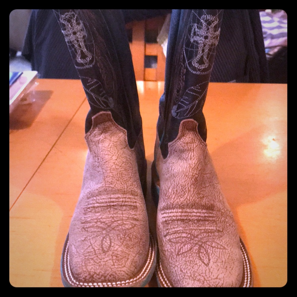 Dark blue Justin western boots